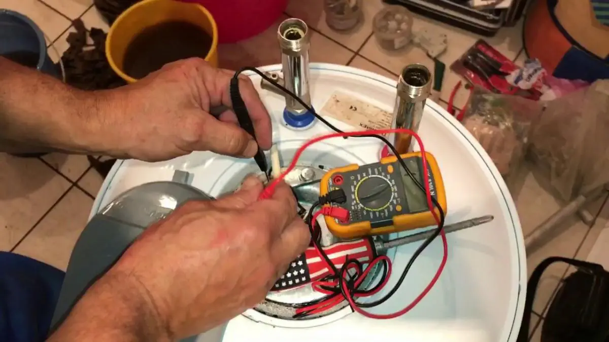 Ремонт водонагревателей Electrolux в Горном-Алтайске — выгодная цена от 2385 руб., Мастер24