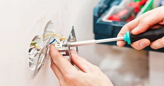 Электромонтажные работы в Горном-Алтайске от Мастер24 — электромонтаж под ключ, цены от 1659 руб., заказать услуги